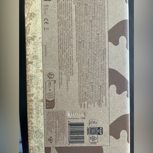 NWOT THREADY BEAR - Picture 7 of 8